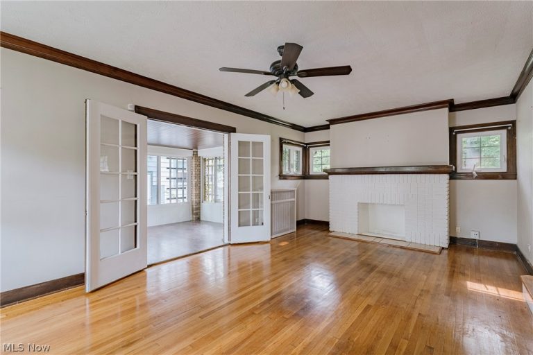 1660 Maple Road, Cleveland Heights, OH - Photo 3