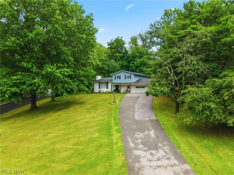 1884 Spring Valley Avenue, Canton, OH - Photo 3