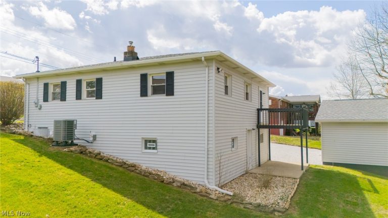 315 Nimitz Avenue, Wintersville, OH - Photo 4