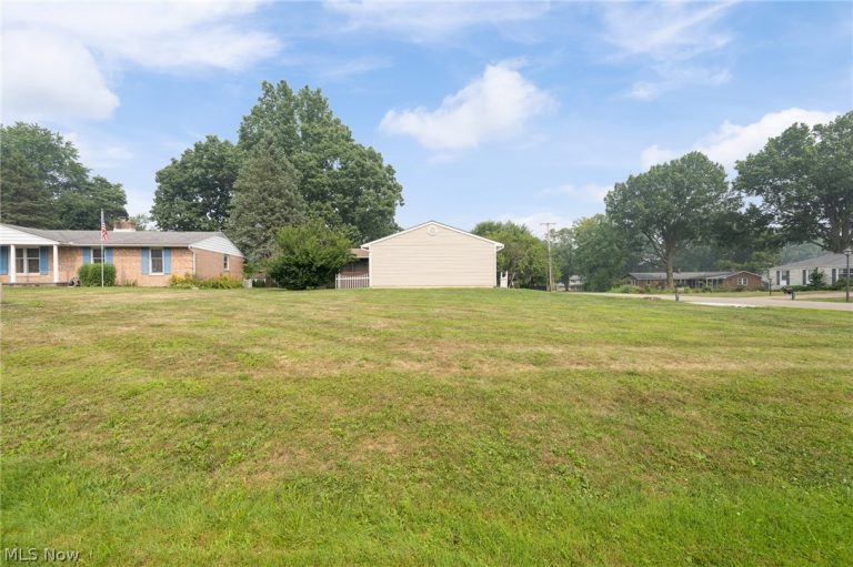 8311 Parkford Street, Massillon, OH - Photo 4