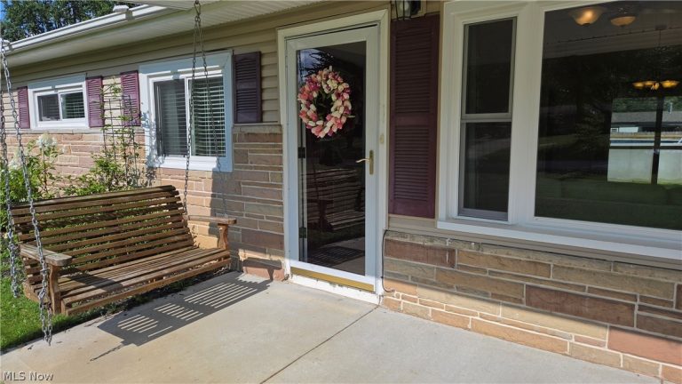 1995 Hathaway Drive, Brunswick, OH - Photo 3