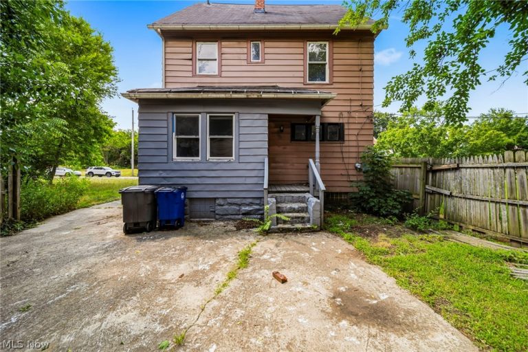 10929 Tacoma Avenue, Cleveland, OH - Photo 3