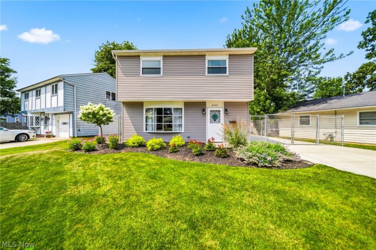 37377 Green Drive, Eastlake, OH, 44095