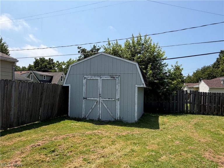 5064 Brooksdale Road, Mentor, OH - Photo 4