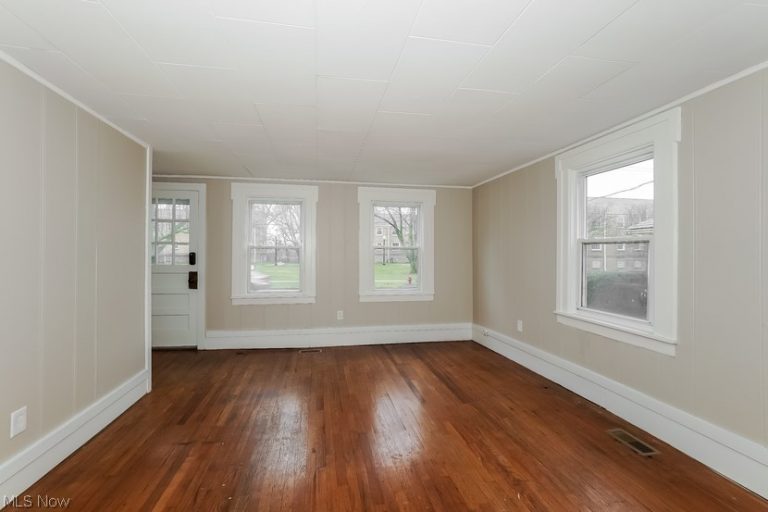 77 Bridge Street, Berea, OH - Photo 6