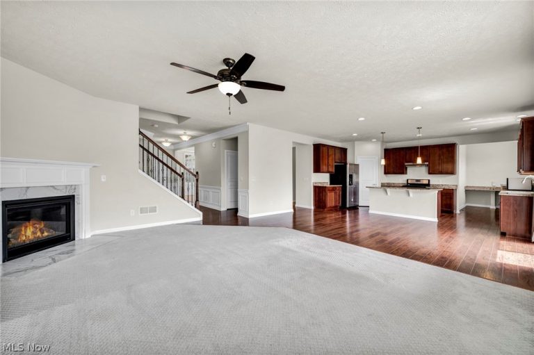 20813 North Greystone Drive, Strongsville, OH - Photo 8