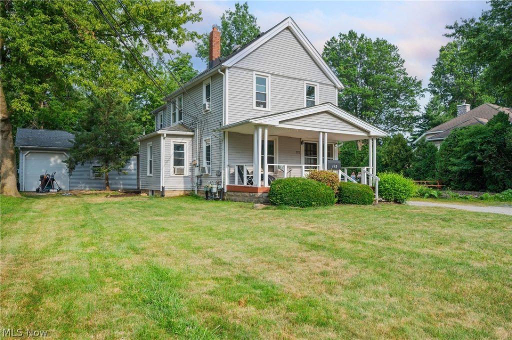 115 Avon Point Avenue, Avon Lake, OH