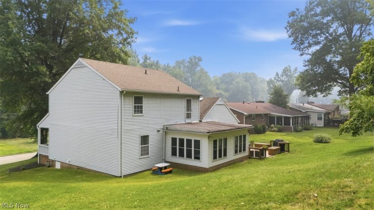 1004 51st Street, Vienna, WV - Photo 4