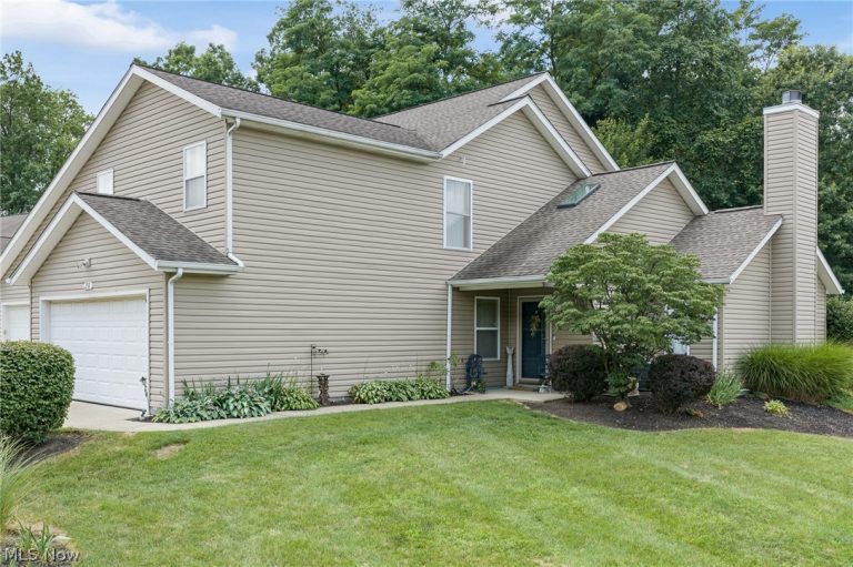 298 Westberry Circle, Tallmadge, OH - Photo 4