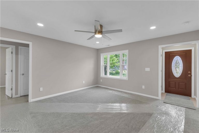 33910 Jennison Street, Eastlake, OH - Photo 6