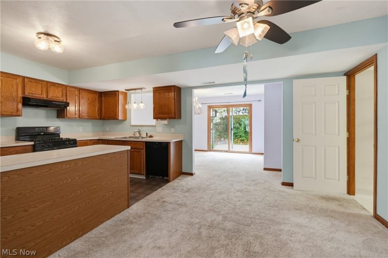 130 High Point Drive #50, Medina, OH - Photo 8