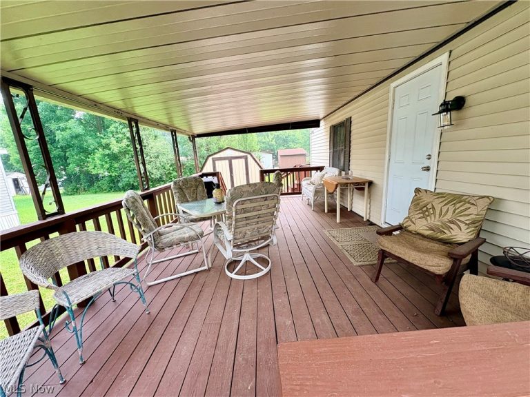 604 Sugar Pines Drive, Warren, OH - Photo 5