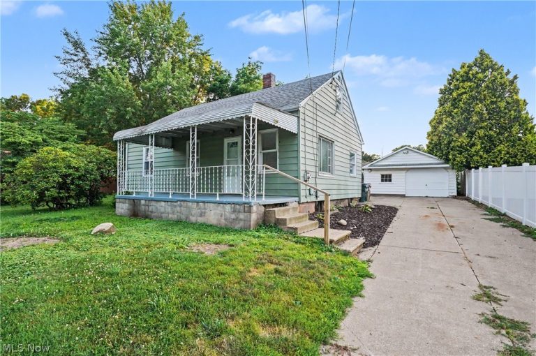1854 Olympic Street, Cuyahoga Falls, OH - Photo 3