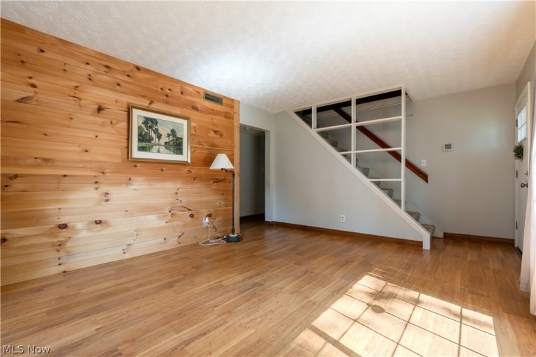 2256 Bailey Road, Cuyahoga Falls, OH - Photo 6