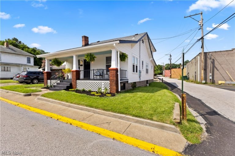 110 Mildren Avenue, Weirton, WV - Photo 2