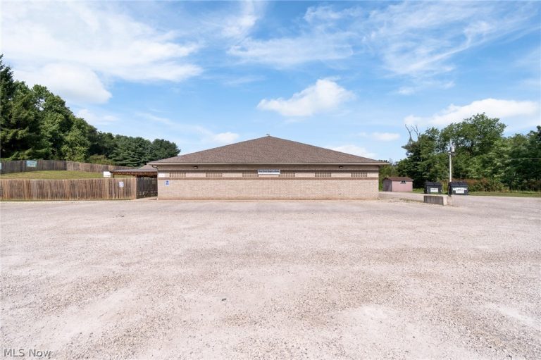 1409 Bison Street, Massillon, OH, 44647
