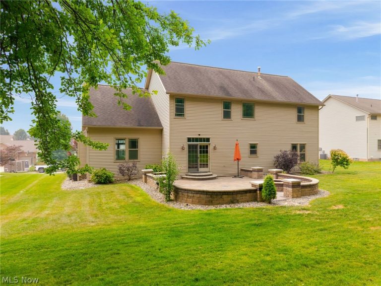 2559 Chadwell Circle, North Canton, OH - Photo 3