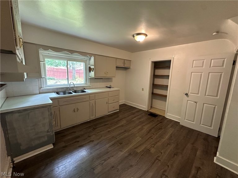 3512 Tangent Street, Youngstown, OH - Photo 4