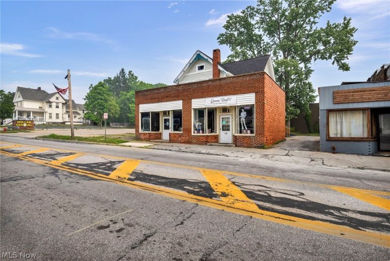 16 Columbus Street, Bedford, OH - Photo 4