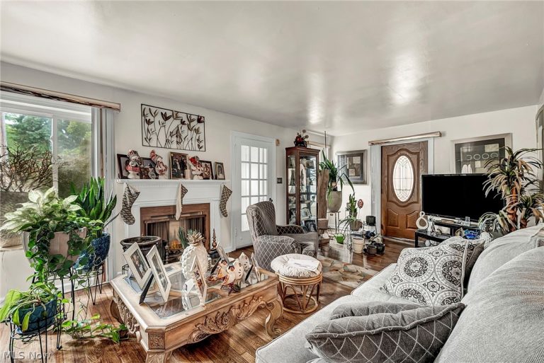 1909 Powell Avenue, Cleveland Heights, OH - Photo 4
