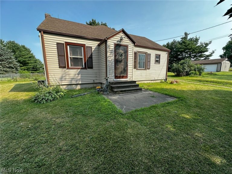 3570 Shepler Church Avenue, Canton, OH - Photo 2