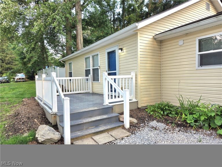 2956 Hayne Road, Akron, OH - Photo 3