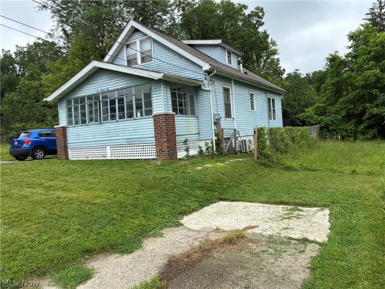 429 Glenaven Avenue, Youngstown, OH - Photo 2