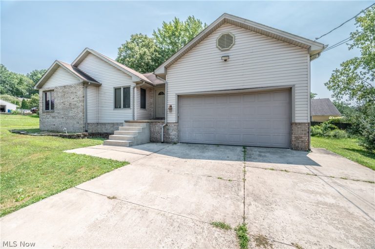 1015 Niles Vienna Road, Niles, OH - Photo 3