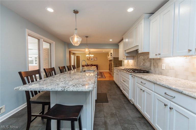 10710 Cardinal Lane, Brecksville, OH - Photo 8