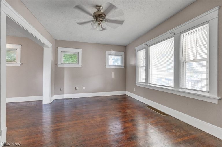 10421 Dale Avenue, Cleveland, OH - Photo 4