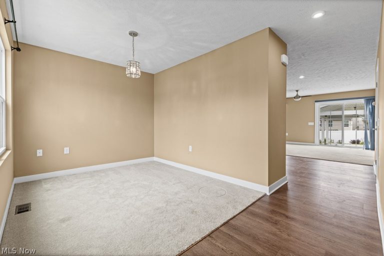 998 Sunrise Way, Akron, OH - Photo 3