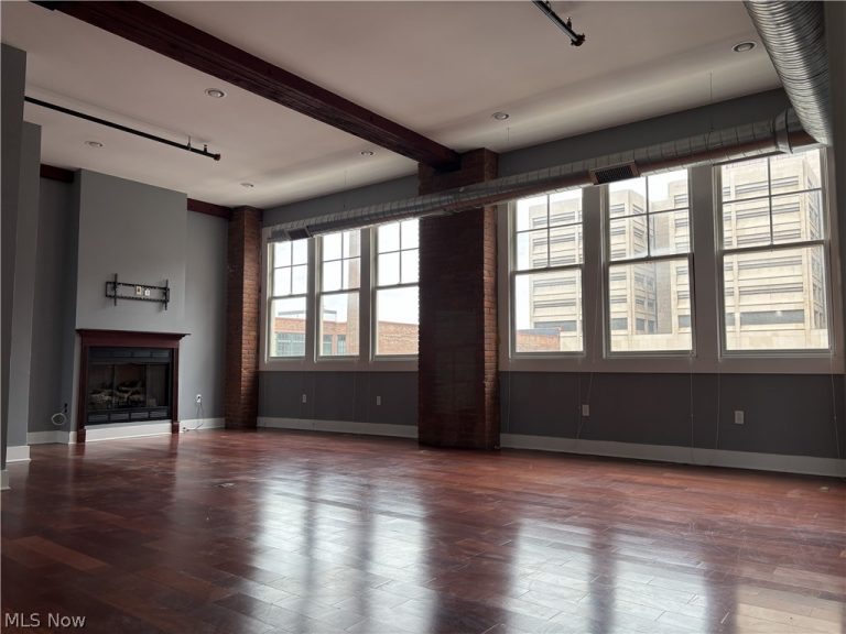 1260 4th Street, Cleveland, OH - Photo 3