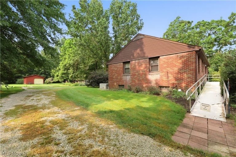 12890 Edison Street, Alliance, OH - Photo 5