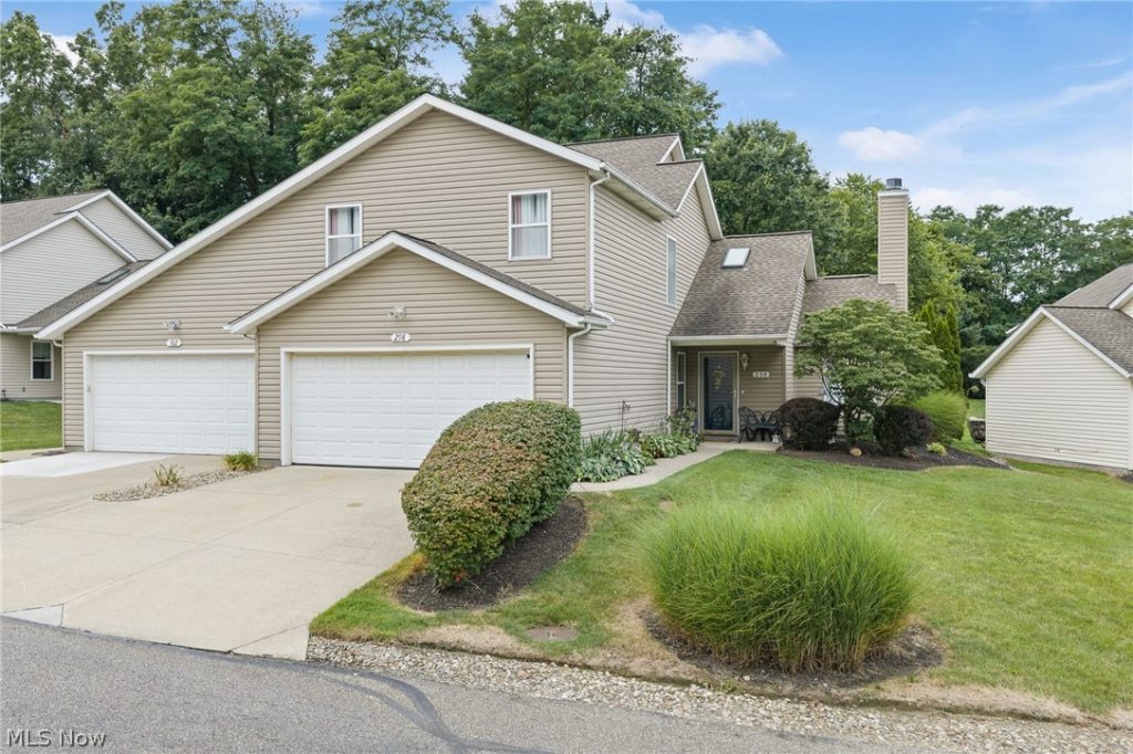 298 Westberry Circle, Tallmadge, OH