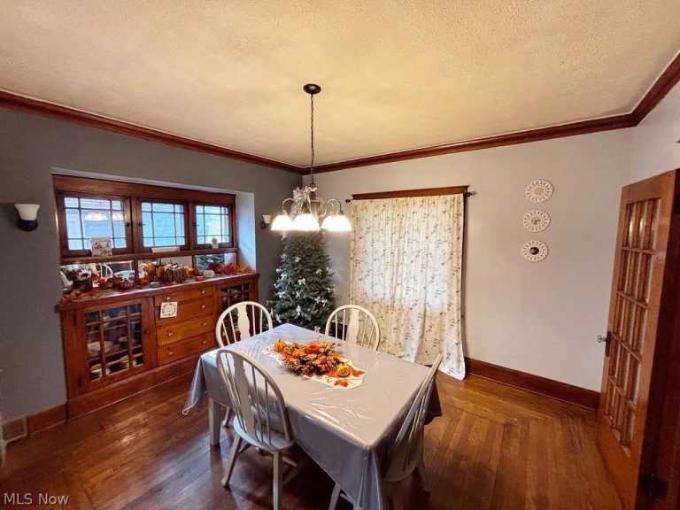 107 Hartford Avenue, Youngstown, OH - Photo 5