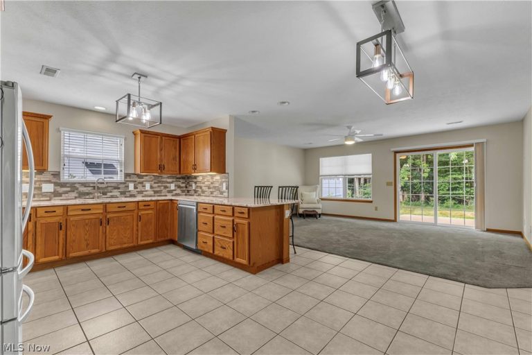 406 Oleander Oval #44, Madison, OH - Photo 3