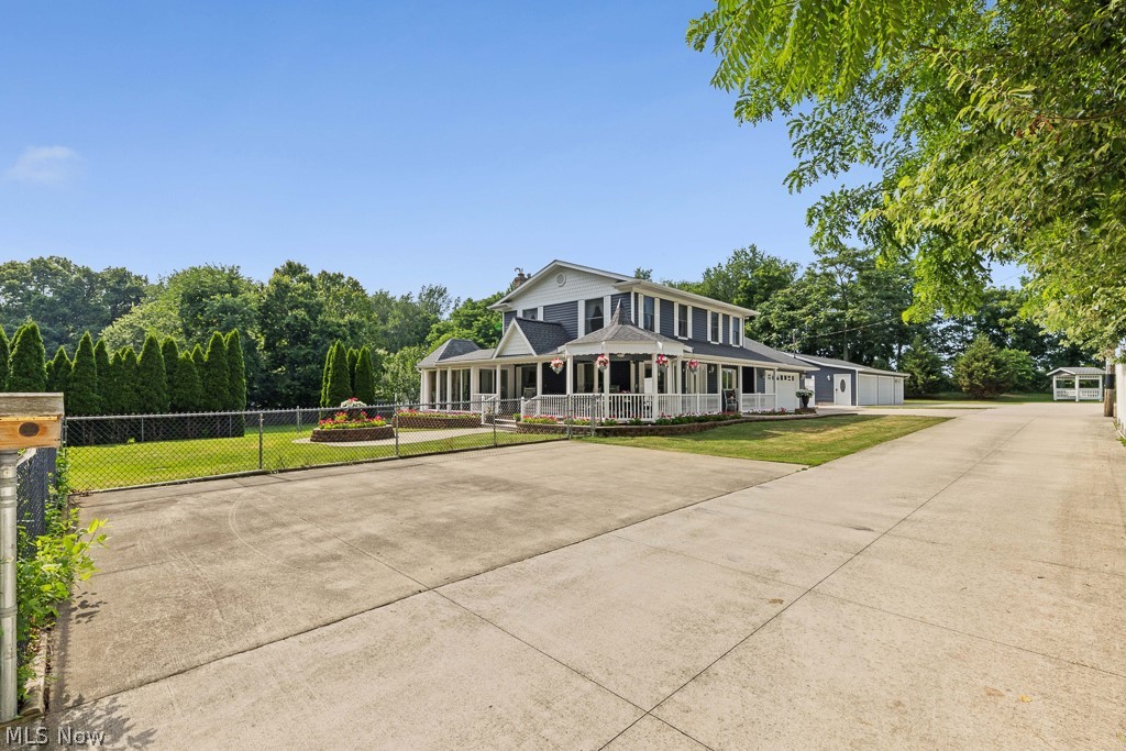 2151 Beach Drive, Akron, OH