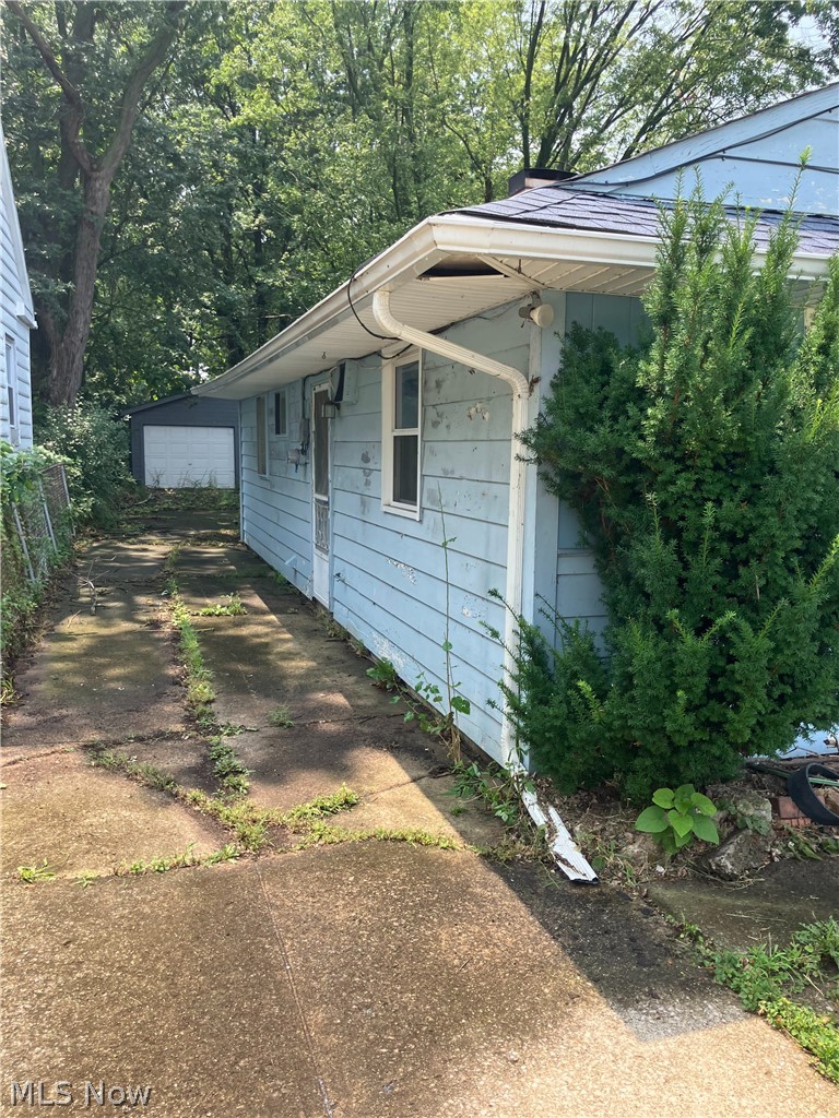 1548 296th Street, Wickliffe, OH - Photo 3
