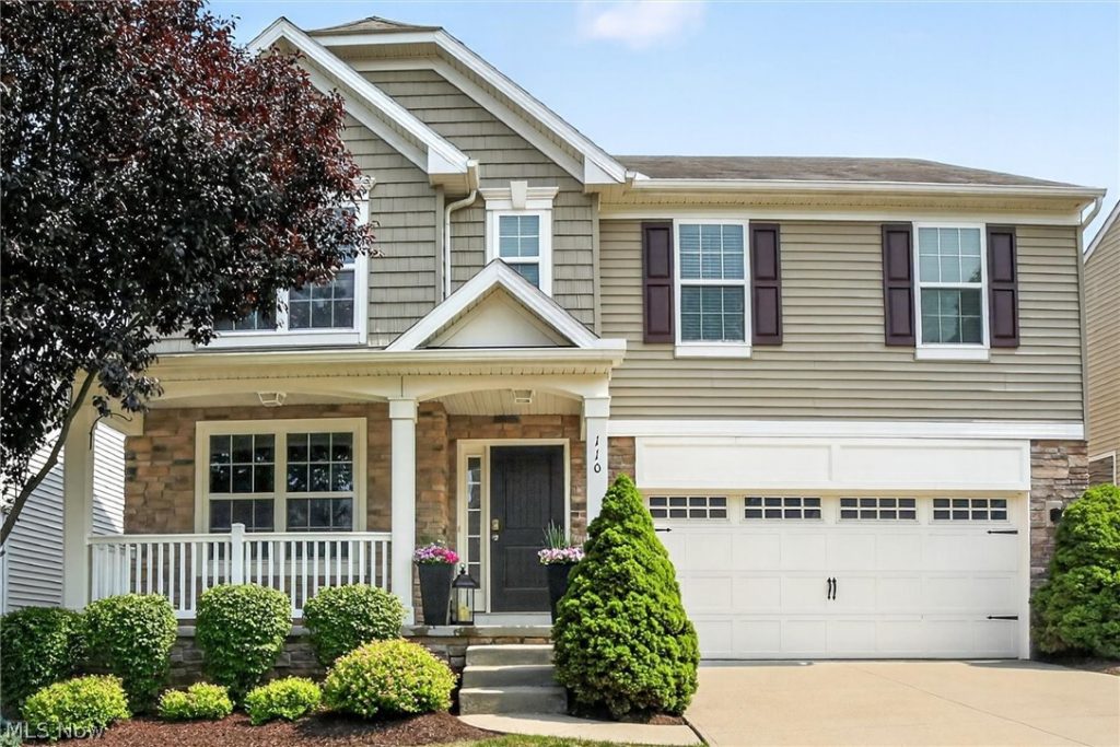110 Trailhead Lane, Berea, OH
