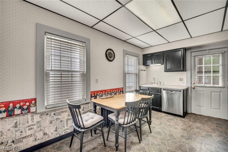 3293 99th Street, Cleveland, OH - Photo 8