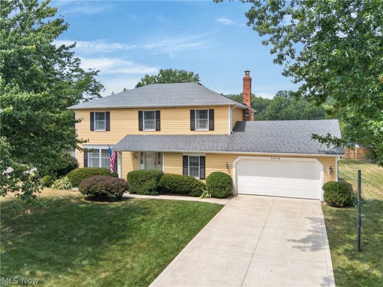 26950 Sentry Lane, Westlake, OH - Photo 2
