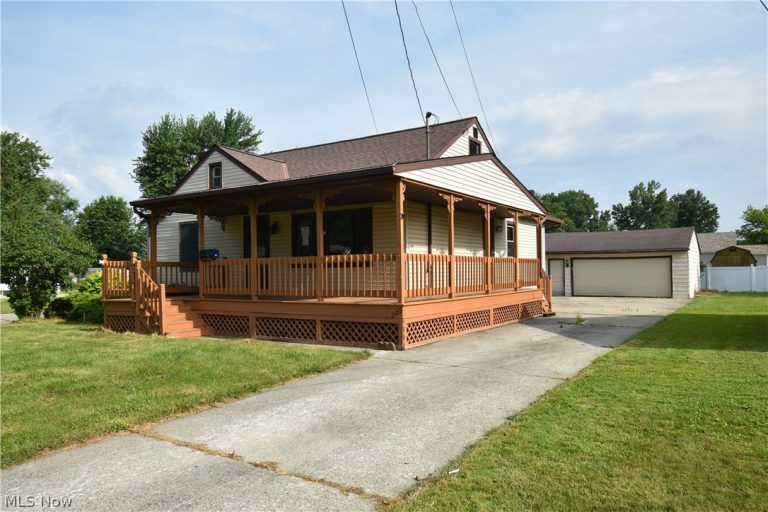 209 Sipple Avenue, Amherst, OH - Photo 4