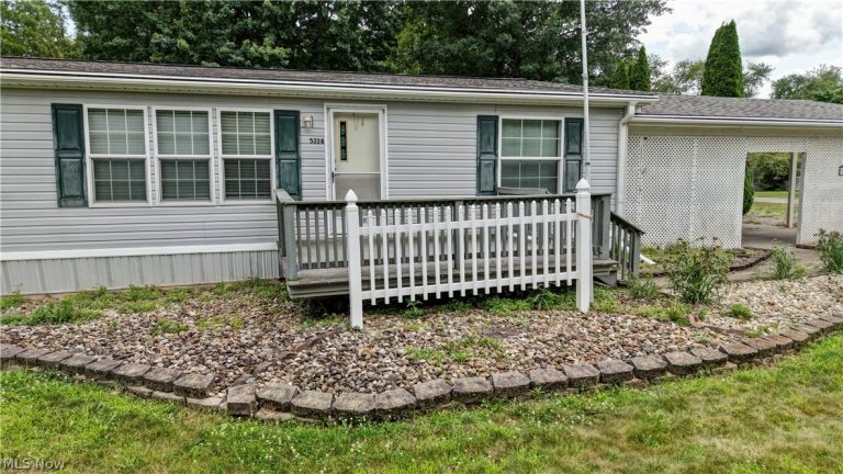 5338 Angela Drive #25, Beach City, OH - Photo 3