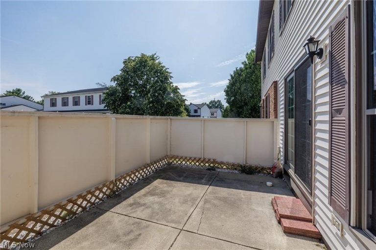 6494 Liberty Bell Drive #31A, Brook Park, OH - Photo 3
