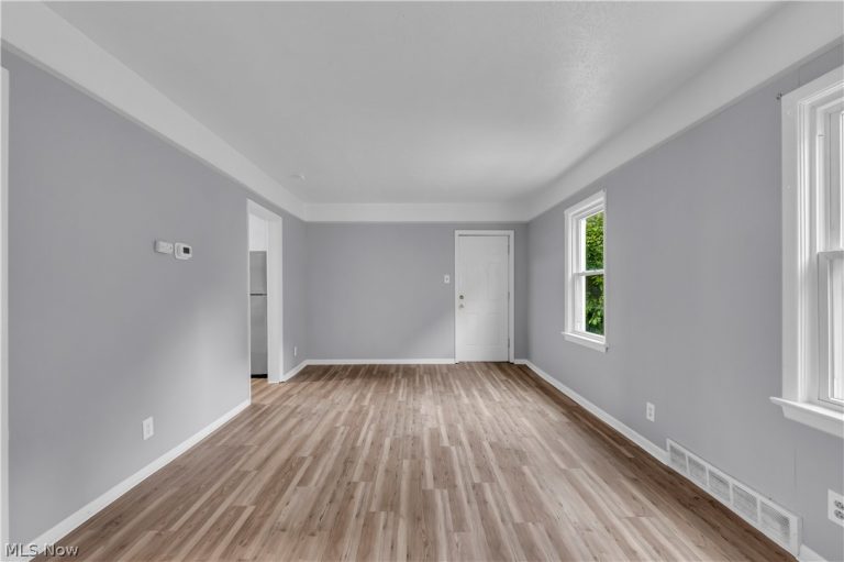 2115 Dowd Avenue #2/DN Rear, Lakewood, OH - Photo 3