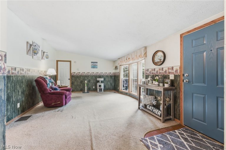 6828 Angling Road, Wooster, OH - Photo 3