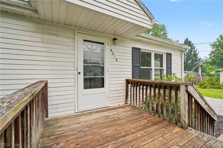 4819 Smith Road, Ravenna, OH - Photo 3