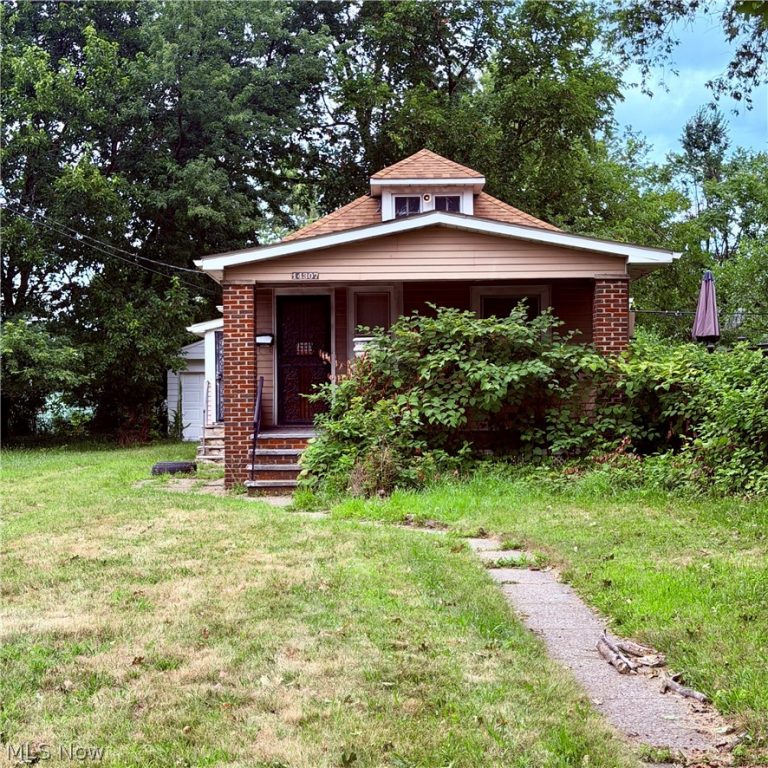 14307 Darley Avenue, Cleveland, OH - Photo 2