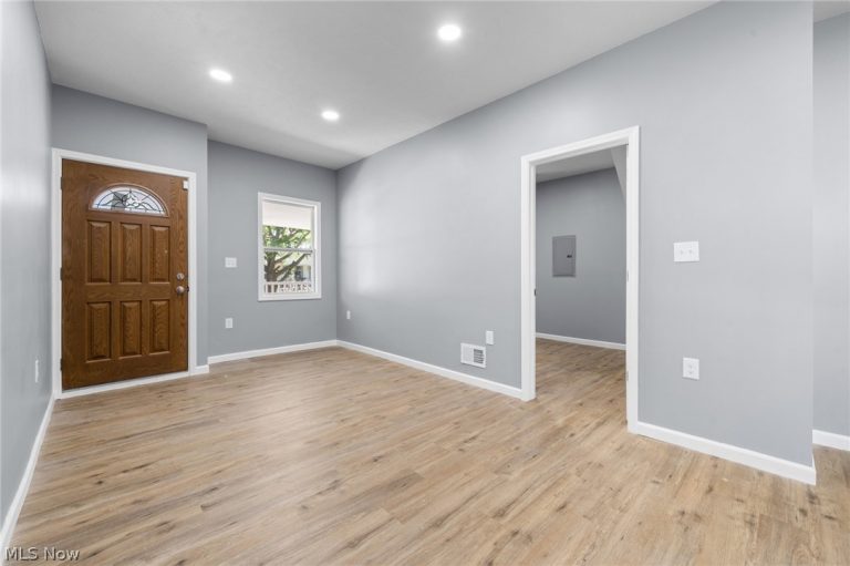 3929 Riverside Avenue, Cleveland, OH - Photo 3