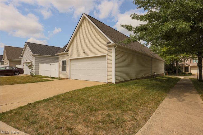 4480 Brooks Road, Cleveland, OH - Photo 2